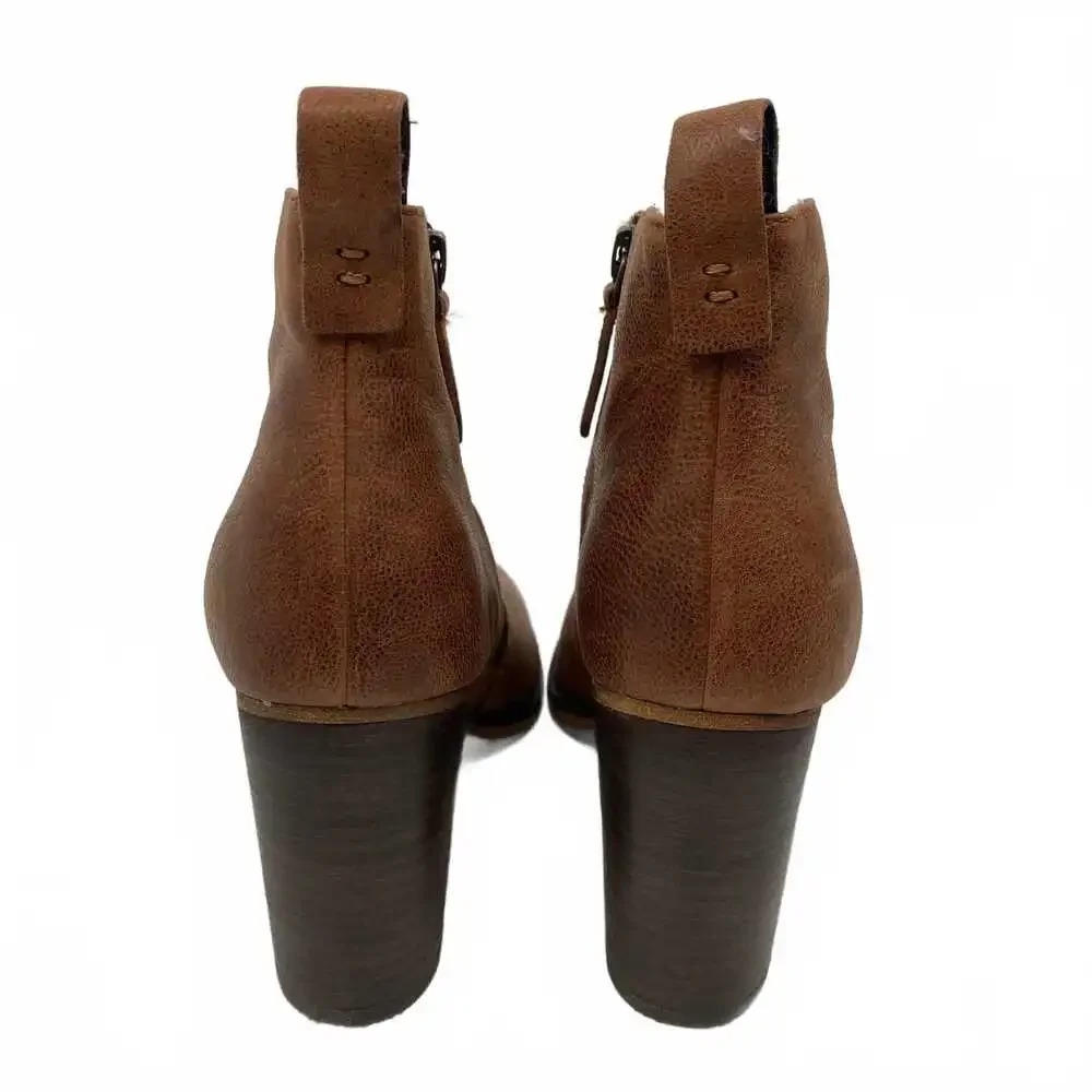 BP Brown Leather Heeled Ankle Booties | Women’s Size 7